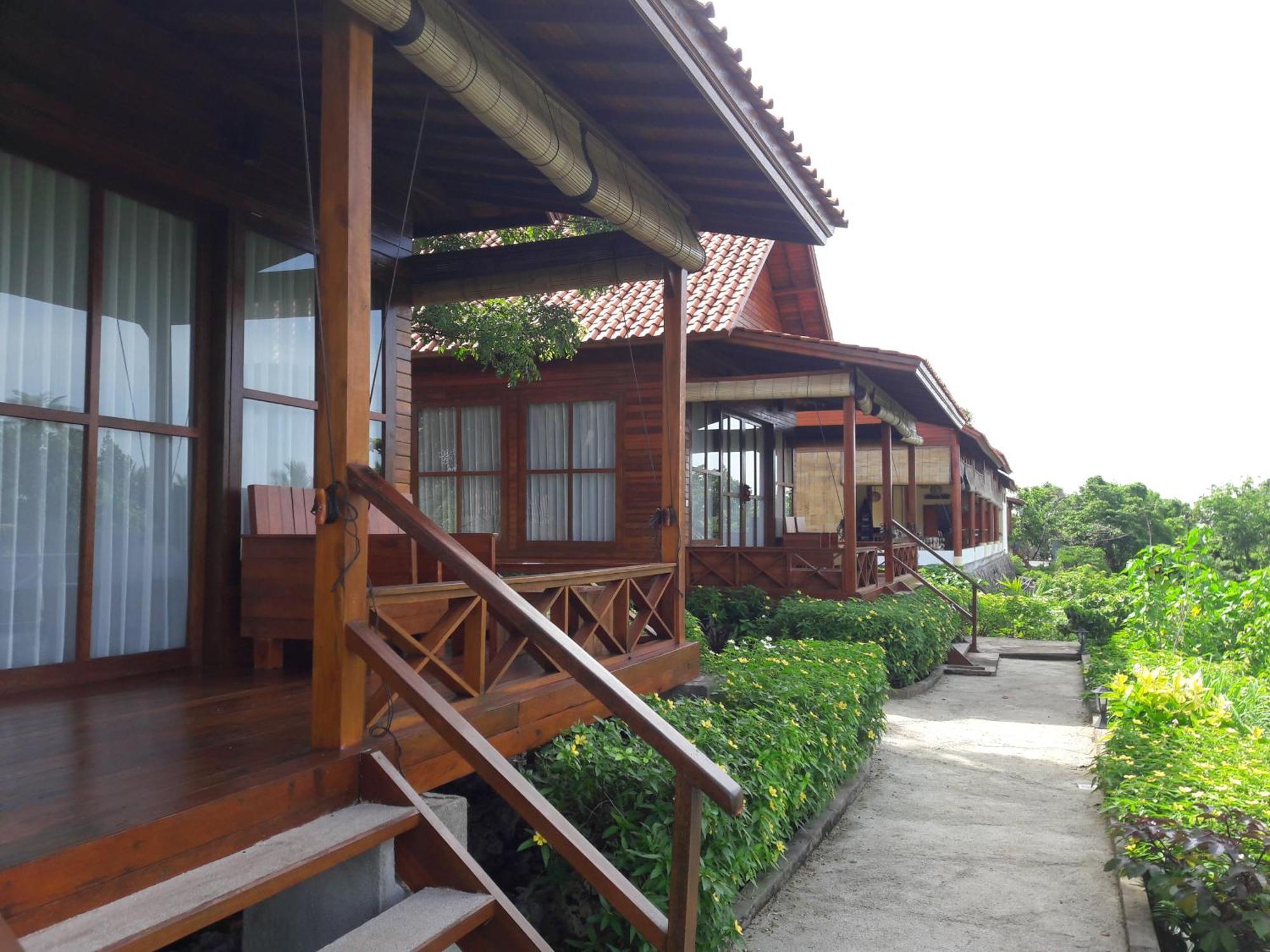 Marind Dive Eco Resort Waha Eksteriør billede