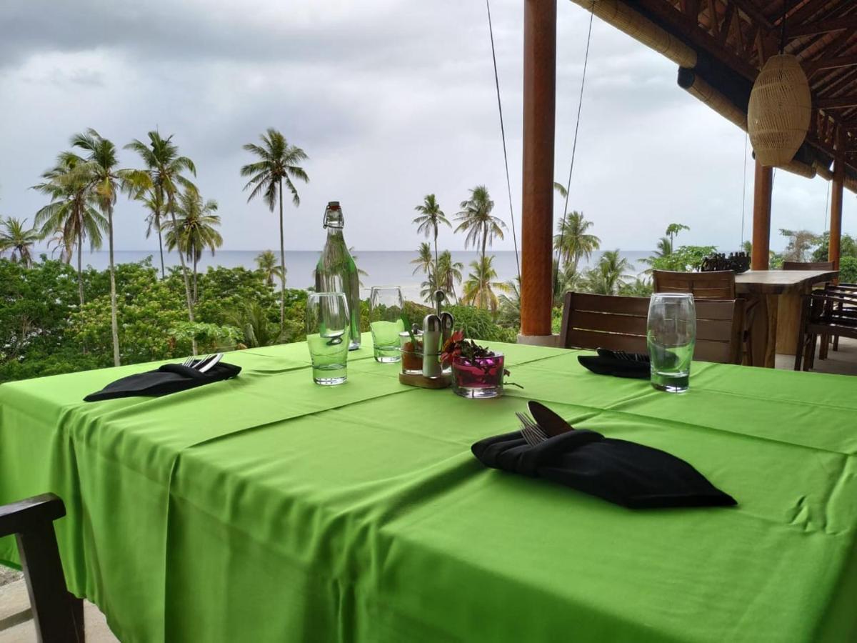 Marind Dive Eco Resort Waha Eksteriør billede